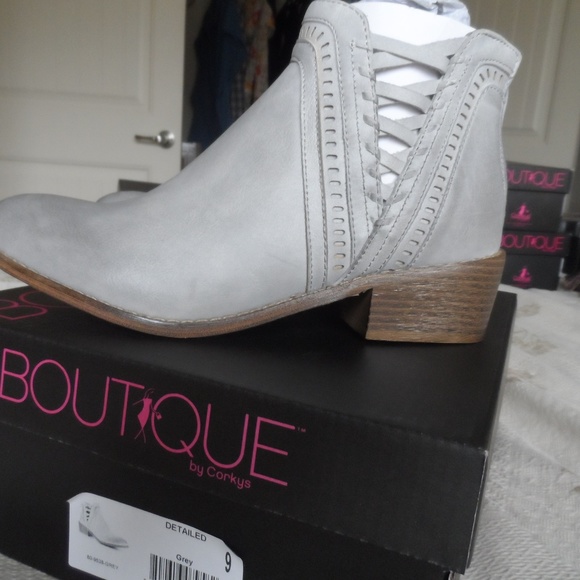 Grey bootie - Picture 5 of 8